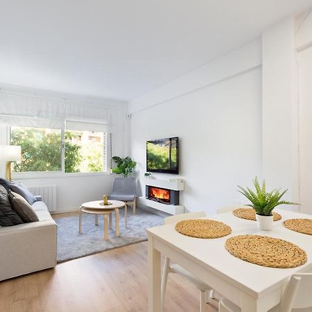 Suites Barcelona Park Gueell Bagian luar foto